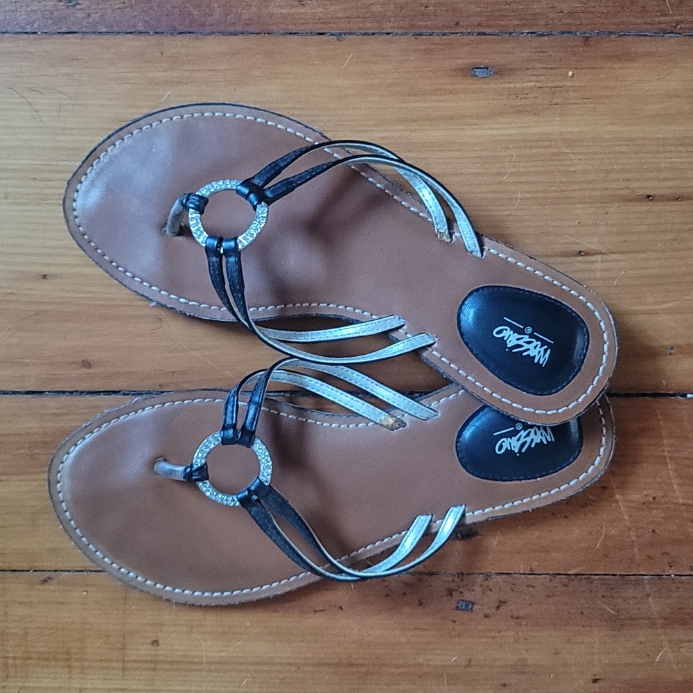 Mossimo crystal embellished sandals, size 8